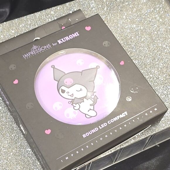 Impressions X Kuromi Round LED Compact Mirror - Picture 8 of 8